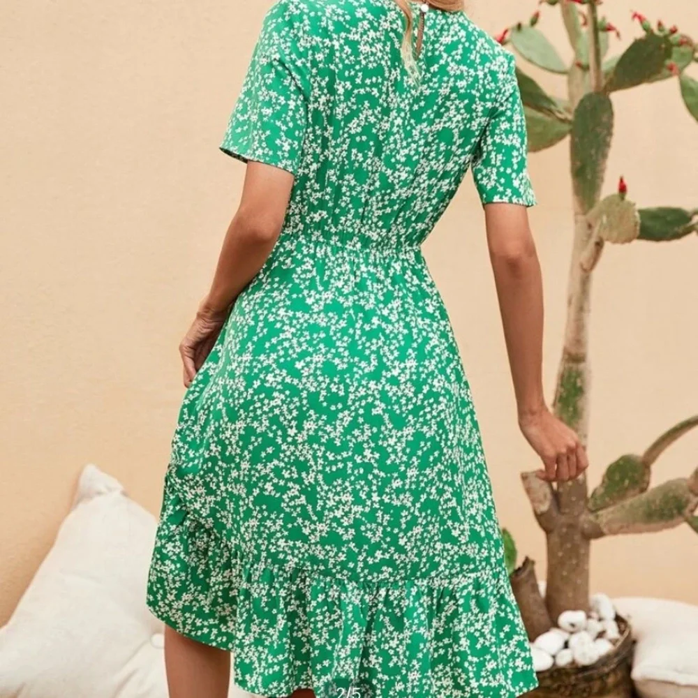 NWOT Shein Green Floral Dress - Picture 4 of 10